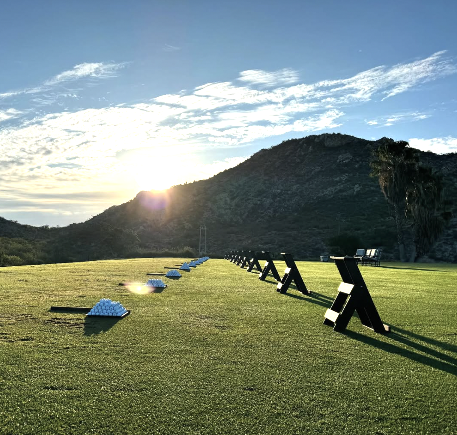 Golf display unit presentation